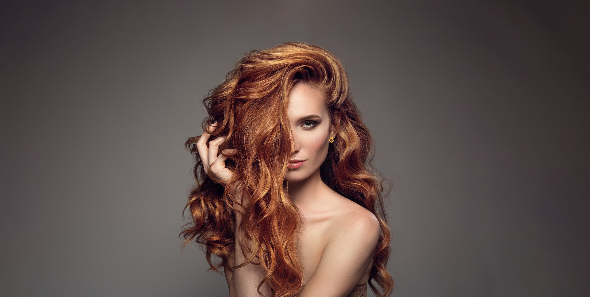 red hair model